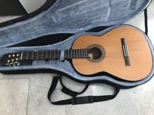 茶位幸信のクラシックギターをお買取りしました大吉国立店です！！
