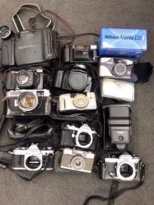八王子駅で大量のカメラを売るなら『買取専門店 大吉 八王子店』へ！