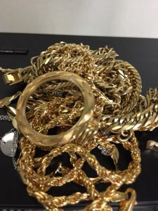 ☆金☆の買取は大吉草加店へ!