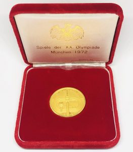 423EC9C2-A173-4935-9A55-D83EB38400FE_1_201_a