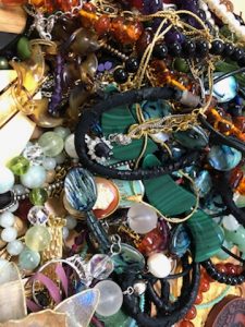 メッキアクセサリーも買取ます！杉並区大吉荻窪店へ！