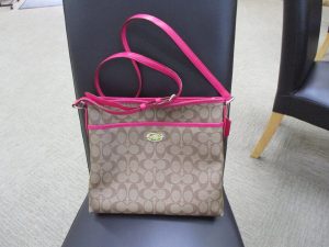 コーチの買取は大吉弘前高田店にお任せください‼