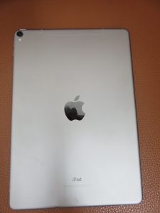 本日はipadをお買取りをさせて頂きました。