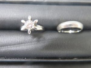 本日は立爪ダイヤリング・プラチナリングをお買取りさせて頂きました。