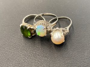 貴金属買取松山市