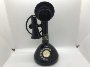 サントリー響の卓上電話機ウイスキーをお買取りしました大吉国立店です!!