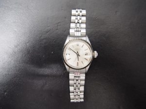 ロレックスのオイスターパーペチュアルデイトをお買取りしました大吉カラフルタウン岐阜店です。