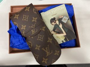 LVモノグラム眼鏡ケース