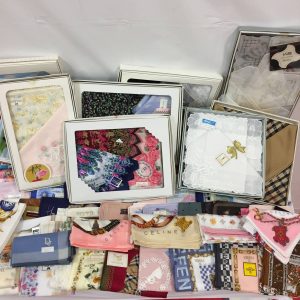ハンカチの買取もしている大吉イオンタウン諏訪の森店です！