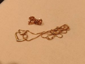 香川県綾歌郡宇多津町でダイヤモンド/宝石/アクセサリーのお買取なら「買取専門店 大吉イオンタウン宇多津店」にお任せください!