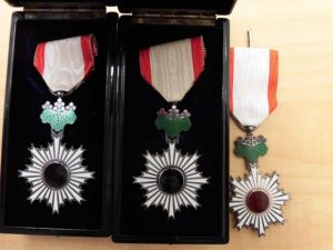 買取専門店大吉JR八尾店は勲章をお買取しています。JR八尾駅徒歩約1分、駅近で便利。勲章など色々お買取りしています。