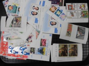 買取専門店大吉JR八尾店は、沢山の切手をお買取してます。探してお早めにお売り下さい。駅近便利なJR八尾駅徒歩約1分。