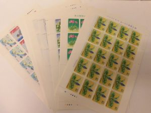 切手はどうしたら良いのと悩んだら買取専門店大吉JR八尾店にお持ち下さい。切手を沢山お買取してます。