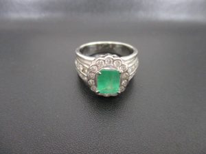 エメラルドの買取は大吉弘前高田店にお任せください‼