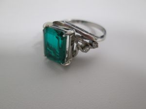 ☆プラチナ☆の買取もやってますよー！買取専門店大吉草加店へお越しください♪