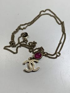 今回はCHANELのネックレスをお買取させて頂きました!大吉橋本高野口店です!