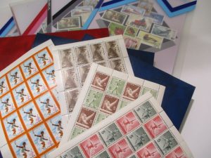 ☆切手の買取は大吉伊勢ララパーク店にお任せください☆彡