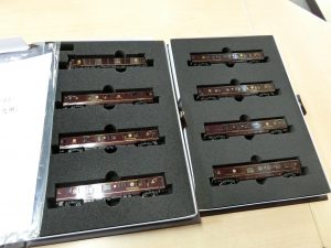 KATO・10-1519・クルーズトレイン『ななつ星　in　九州』8両セット・Nゲージ 鉄道模型