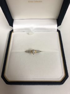 ダイヤモンドジュエリー売るなら城南区にある買取専門店大吉七隈四ツ角店へお越し下さいませ。