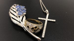 貴金属買取松山市