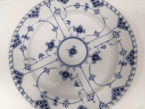 洋食器売るなら春日市にある買取専門店大吉ザ・モール春日店へお越し下さいませ。