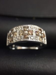 ジュエリーのお買取りも買取専門店大吉八王子店にお任せください。