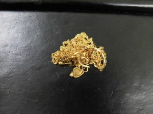 買取専門店大吉JR八尾店は、貴金属、金、買取頑張ります!ネックレス、指輪、金歯、金貨、メダルなど色々お任せ下さい。