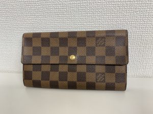 今回はLVのポルトフォイユサラをお買取させて頂きました!大吉橋本高野口店です!