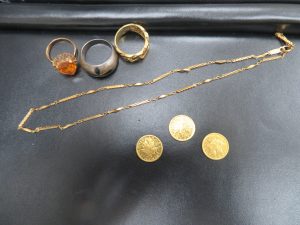 本日は貴金属をお買取りさせて頂きました。