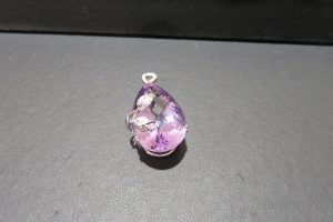 色石、メレダイヤ、ジュエリーのお買取で話題豊富の大吉東急プラザ新長田店です