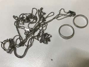 大吉国立店ではプラチナのアクセサリーも高価買取いたします!!