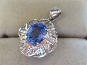 サファイアのペンダントトップのお買取りを致しました。買取専門店大吉ゆめタウン中津店(大分県)です