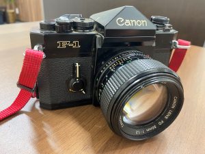Canon F-1