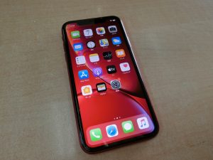 SoftBank版スマホ・iPhone XR・128GB・MT0N2JA・レッド・バッテリー90%・画面割れ