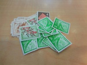 201107バラバラの切手もお買取り致します! 大吉大橋店です