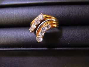 貴金属 大吉今里店