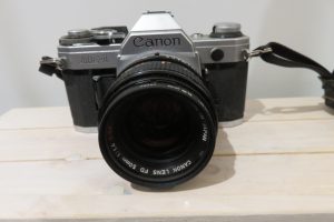 カメラもお買取の新長田駅前東急プラザ新長田店2F買取専門店大吉です。