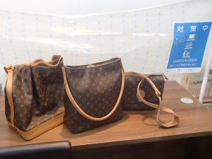 LVのバッグをお買取!ビス取れ、青サビがあっても問題なし!LV製品を売るなら姶良市の買取専門店大吉タイヨー西加治木店!
