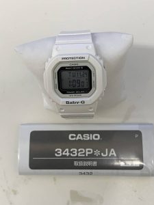 カシオ　BABY-G　白