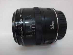 大吉調布店で買取したカメラのレンズ