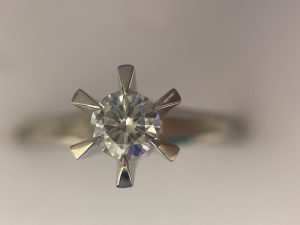 ダイヤモンドリングのお買い取りなら！大吉イオンタウン諏訪の森店にお任せ下さい('◇')ゞ