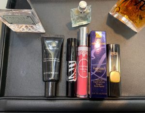 香水・化粧品は趣味に合わないと感じたその瞬間に!開封してようが、姶良市・買取専門店大吉タイヨー西加治木店へ!