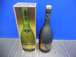 201230お飲みにならない洋酒、ありませんか？　大吉大橋店です