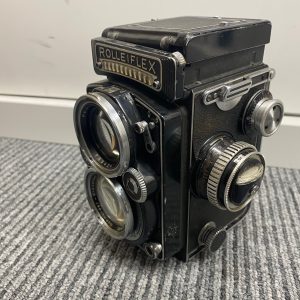 メインコンテンツへスキップツールバーへスキップ WordPress について 買取専門店『大吉』 | 金・貴金属・切手・ブランドの高価買取なら大吉へ！ 00件のコメントが承認待ちです。 新規 こんにちは、リバーサイド千秋店 さん ! ログアウト ヘルプ表示オプションWordPress 5.6 が利用可能です。サイト管理者にお知らせください。 新規投稿を追加 ここにタイトルを入力 二眼カメラの買取り致しました！大吉リバーサイド千秋店です！ パーマリンク: https://www.kaitori-daikichi.jp/blog/?p=1501229&preview=true  メディアを追加ビジュアルテキスト ファイル 編集 挿入 表示 フォーマット テーブル ツール    段落  p 文字数: 140 1:49:55 pm に下書きを保存しました。 パネルを閉じる: 公開 プレビュー ステータス: 下書き 編集ステータスを編集  公開状態: 公開 編集公開状態を編集  すぐに公開する 編集日時を編集 ゴミ箱へ移動 パネルを閉じる: カテゴリー カテゴリー一覧 よく使うもの  お知らせ  キャンペーン情報  金  貴金属  ダイヤモンド  ブランド  時計  切手  お酒  未分類  カメラ  テレホンカード  古銭  携帯電話  金券 パネルを閉じる: タグ 新規タグを追加  タグが複数ある場合はコンマで区切ってください  よく使われているタグから選択  パネルを閉じる: トラックバック送信 トラックバック送信先:   複数送信の場合は URL を半角スペースで区切る  トラックバックは、レガシー的なブログシステムに対してリンクしたことを知らせる通知機能です。他の WordPress サイトにリンクすると、自動的にピンバックによって通知され、他には何もする必要はありません。  パネルを閉じる: アイキャッチ画像 パネルを閉じる: カスタムフィールド カスタムフィールドを追加:  名前	値  — 選択 —  新規追加	 カスタムフィールドは投稿に特別なメタデータを追加するために使うものです。追加されたカスタムフィールドはテーマの中で利用できます。  パネルを閉じる: 投稿者 投稿者 リバーサイド千秋店 (dk-rs-senshu) パネルを閉じる: All in One SEO PackHelp Preview Snippet https://www.kaitori-daikichi.jp/blog/?p=1501229 Title  0  characters. Most search engines use a maximum of 60 chars for the title. Description  0  characters. Most search engines use a maximum of 160 chars for the description. Keywords (comma separated) Custom Canonical URL Robots Meta NOINDEX  Robots Meta NOFOLLOW  Robots Meta NOODP  Robots Meta NOYDIR  Disable on this page/post   WordPress のご利用ありがとうございます。バージョン 4.5.23 メディアパネルを閉じる メディアを挿入 タイプで絞り込み すべてのメディア 日付で絞り込み すべての日付 メディアを検索 検索 添付ファイルの詳細  7C4967C3-F50C-4A07-B8F3-F657079A7DE9.jpg 2020年12月15日 698 kB 2047 × 2047 画像を編集 完全に削除する URL https://www.kaitori-daikichi.jp/blog/wp-content/uploads/2020/12/7C4967C3-F50C-4A07-B8F3-F657079A7DE9.jpg タイトル 7C4967C3-F50C-4A07-B8F3-F657079A7DE9 キャプション 代替テキスト 説明 添付ファイルの表示設定 配置 なし リンク先 メディアファイル https://www.kaitori-daikichi.jp/blog/wp-content/uploads/2020/12/7C4967C3-F50C-4A07-B8F3-F657079A7DE9.jpg サイズ 中 – 300 × 300 1個を選択中 クリア 投稿に挿入