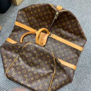 ルイヴィトンのボストンバック買取り致しました！大吉リバーサイド千秋店です。