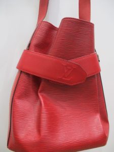 ヴィトンの買取は大吉伊勢ララパーク店にお任せ☆彡