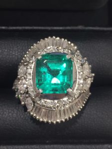 多摩平で1ct越えのエメラルドを売るなら『買取専門店大吉 イオンモール多摩平の森店』へ！！