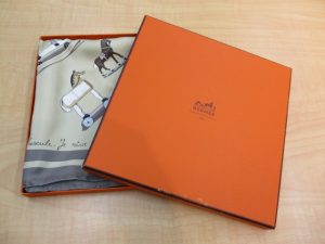 ブランドスカーフなどもお買取致します。生駒駅すぐの買取専門店大吉グリーンヒルいこま店です。