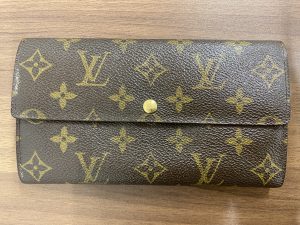 LV ポルトモネクレディ