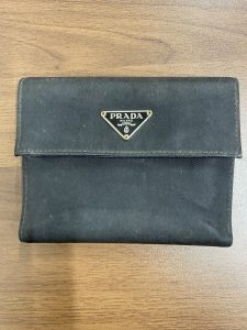 PRADA 財布